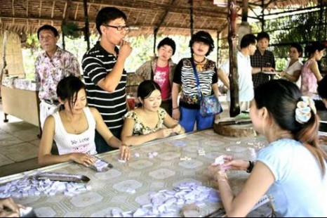 Tour Du Lịch Hà Nội - Sài Gòn - Miền Tây 4 Ngày 3 Đêm | Củ Chi - Mỹ Tho - Bến Tre - Cần Thơ